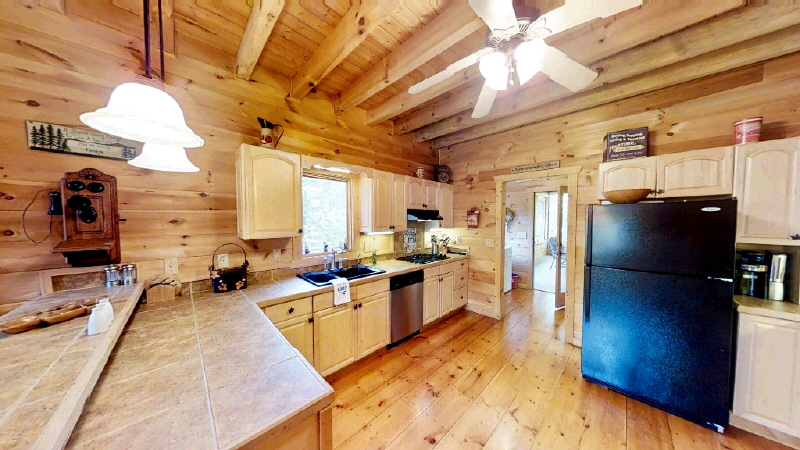 198 White Pine Ridge, Ellijay, GA 30540