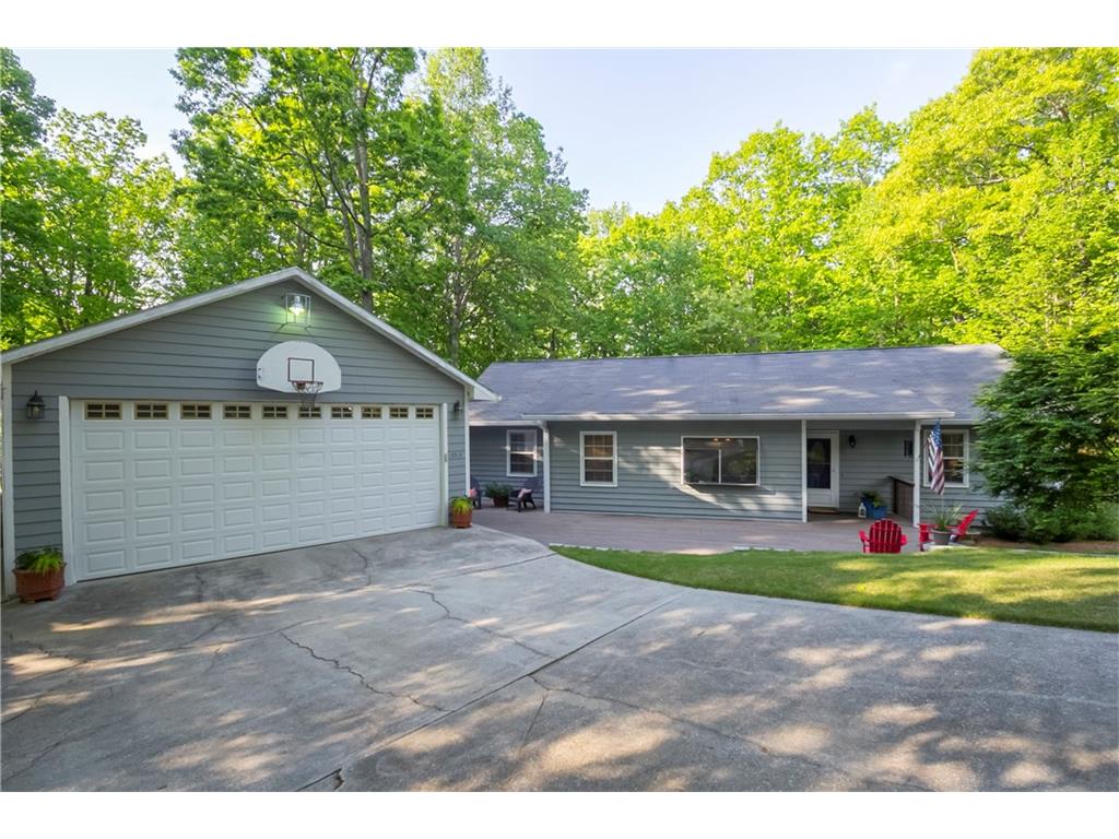 6513 Bermuda Lane, Flowery Branch, GA 30542