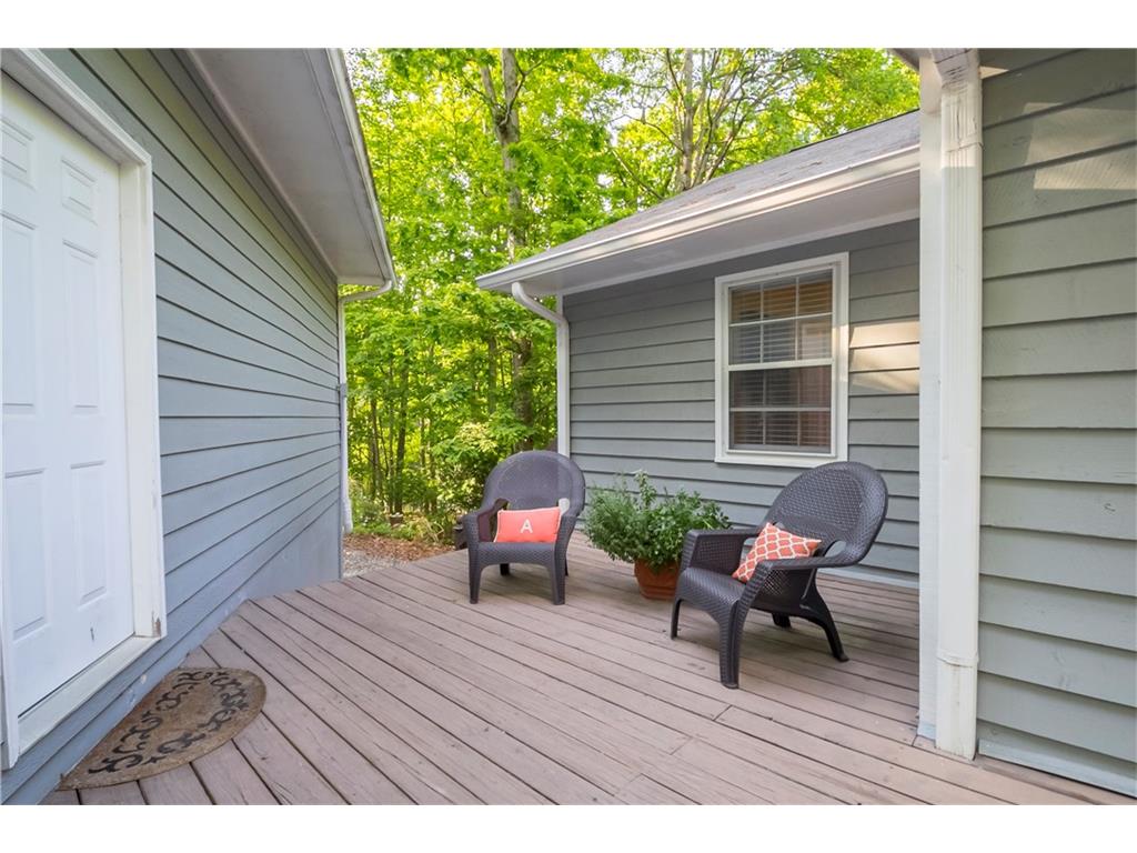 6513 Bermuda Lane, Flowery Branch, GA 30542
