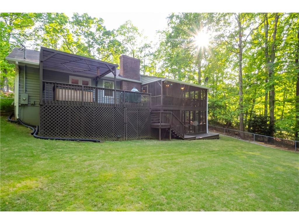 6513 Bermuda Lane, Flowery Branch, GA 30542