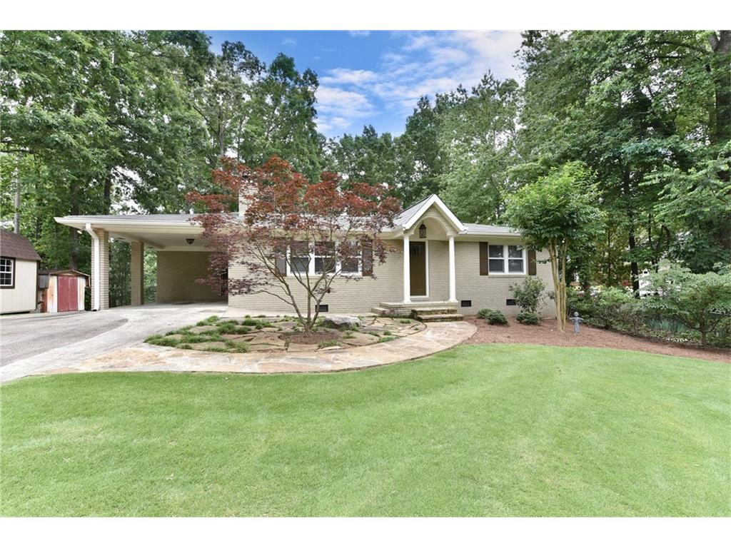 6487 Bluewaters Drive, Flowery Branch, GA 30542