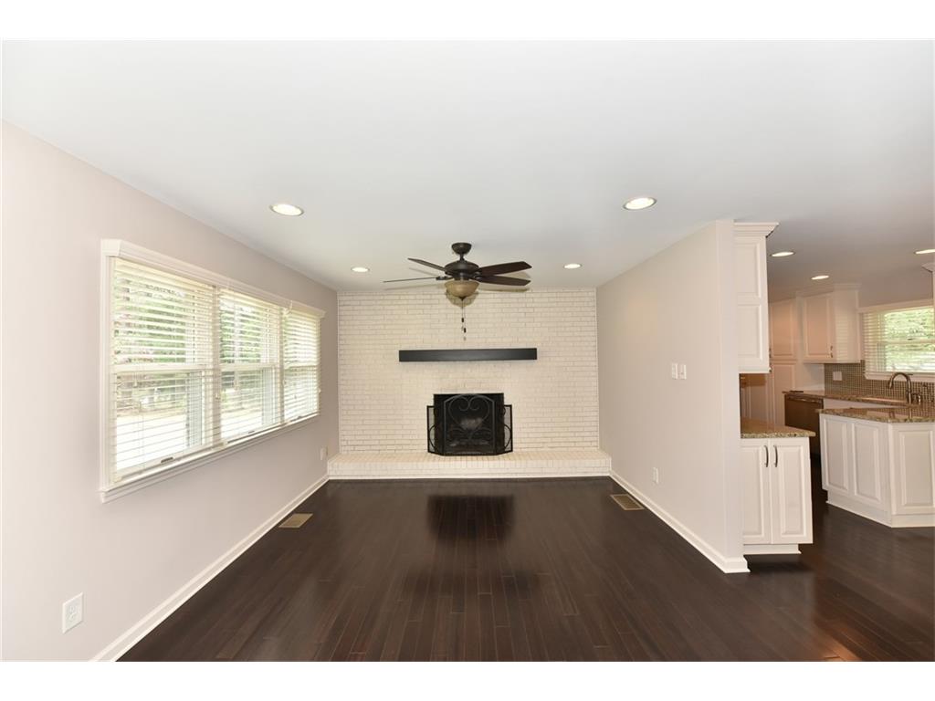 6487 Bluewaters Drive, Flowery Branch, GA 30542