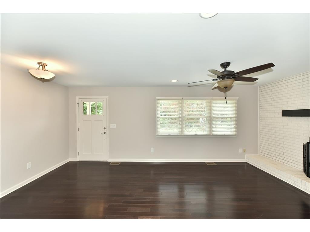 6487 Bluewaters Drive, Flowery Branch, GA 30542