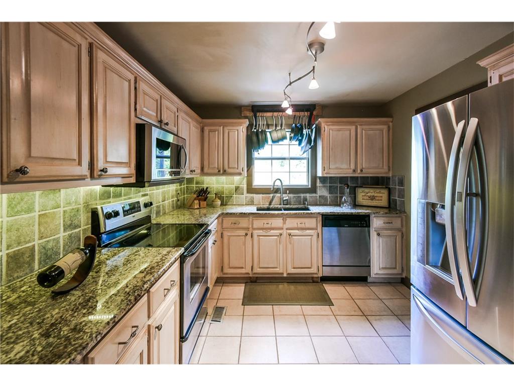 6490 Wildwood Trail, Flowery Branch, GA 30542