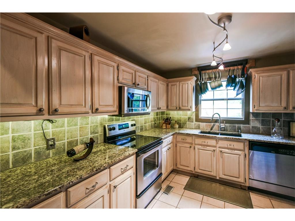 6490 Wildwood Trail, Flowery Branch, GA 30542