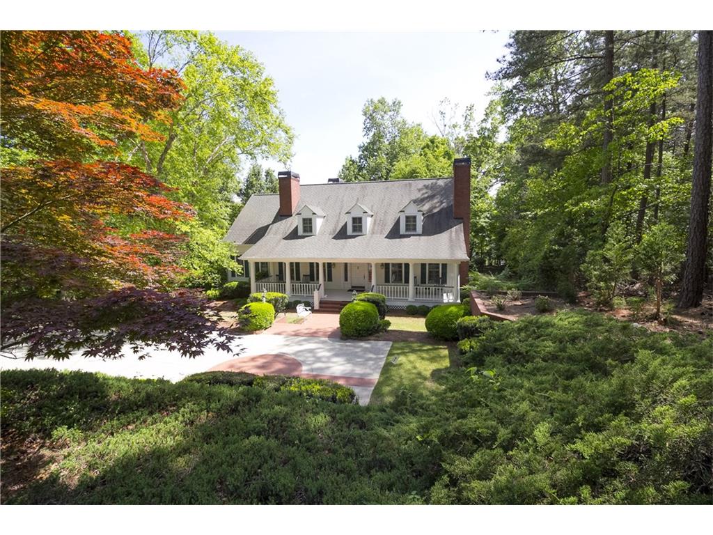 6615 Sweetwater Point, Flowery Branch, GA 30542