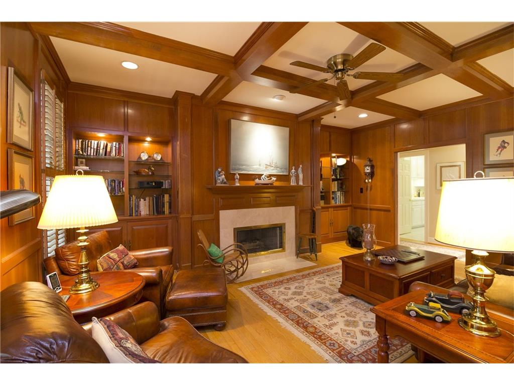 6615 Sweetwater Point, Flowery Branch, GA 30542