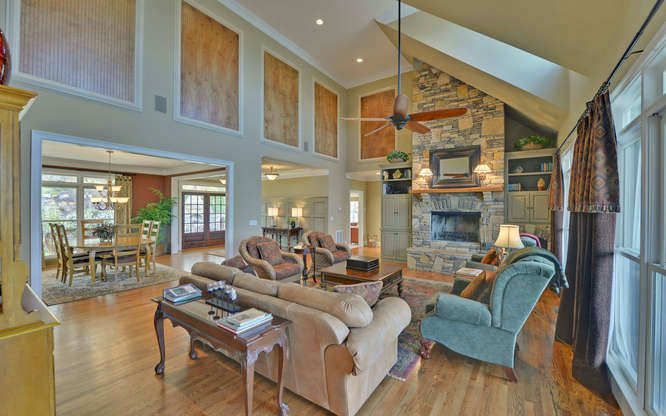 1800 CAESAR GAP ROAD, Hiawassee, GA 30546