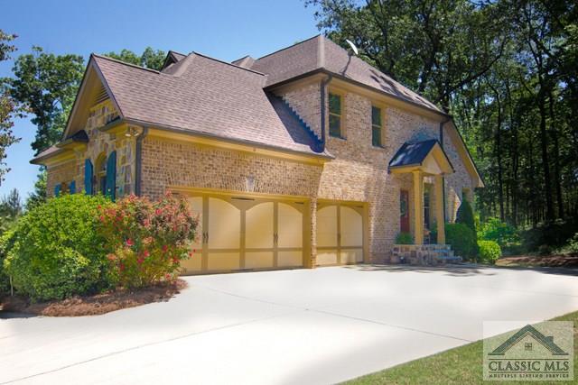 4279 Sierra Creek Drive, Hoschton, GA 30548