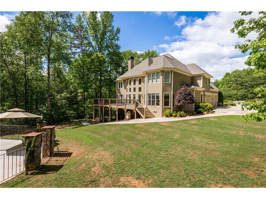 1406 LULL WATER Court, Hoschton, GA 30548