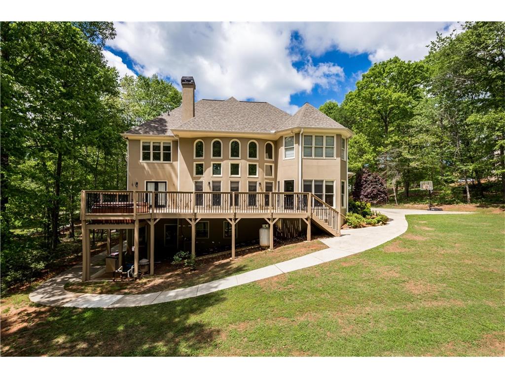 1406 LULL WATER Court, Hoschton, GA 30548