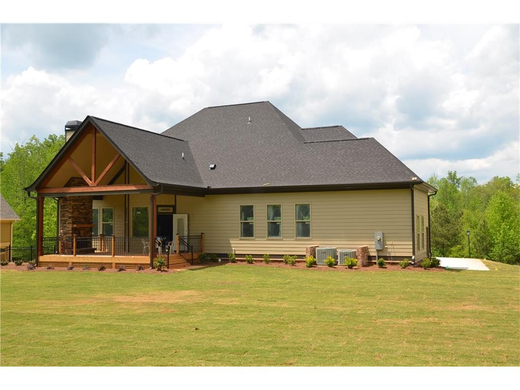 251 Scenic Falls Boulevard, Hoschton, GA 30548