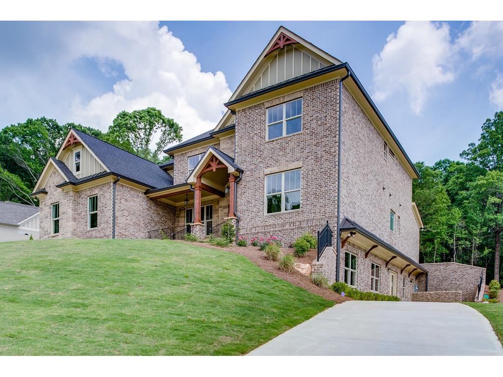 233 Scenic Falls Boulevard, Hoschton, GA 30548