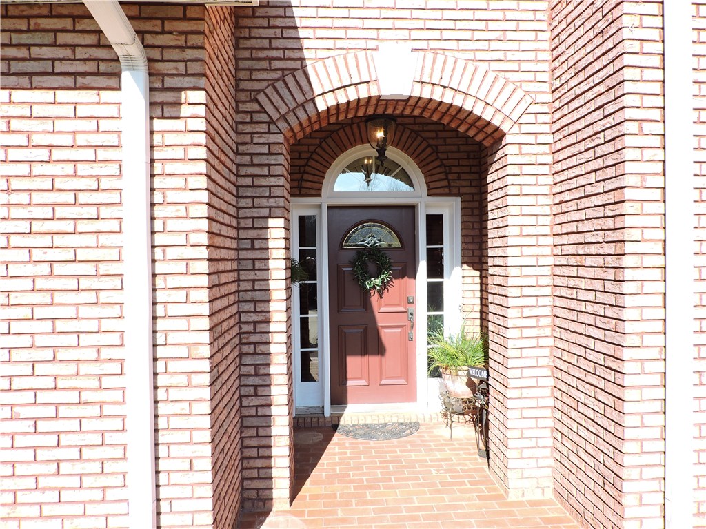 485 Antrim Glen Road, Hoschton, GA 30548