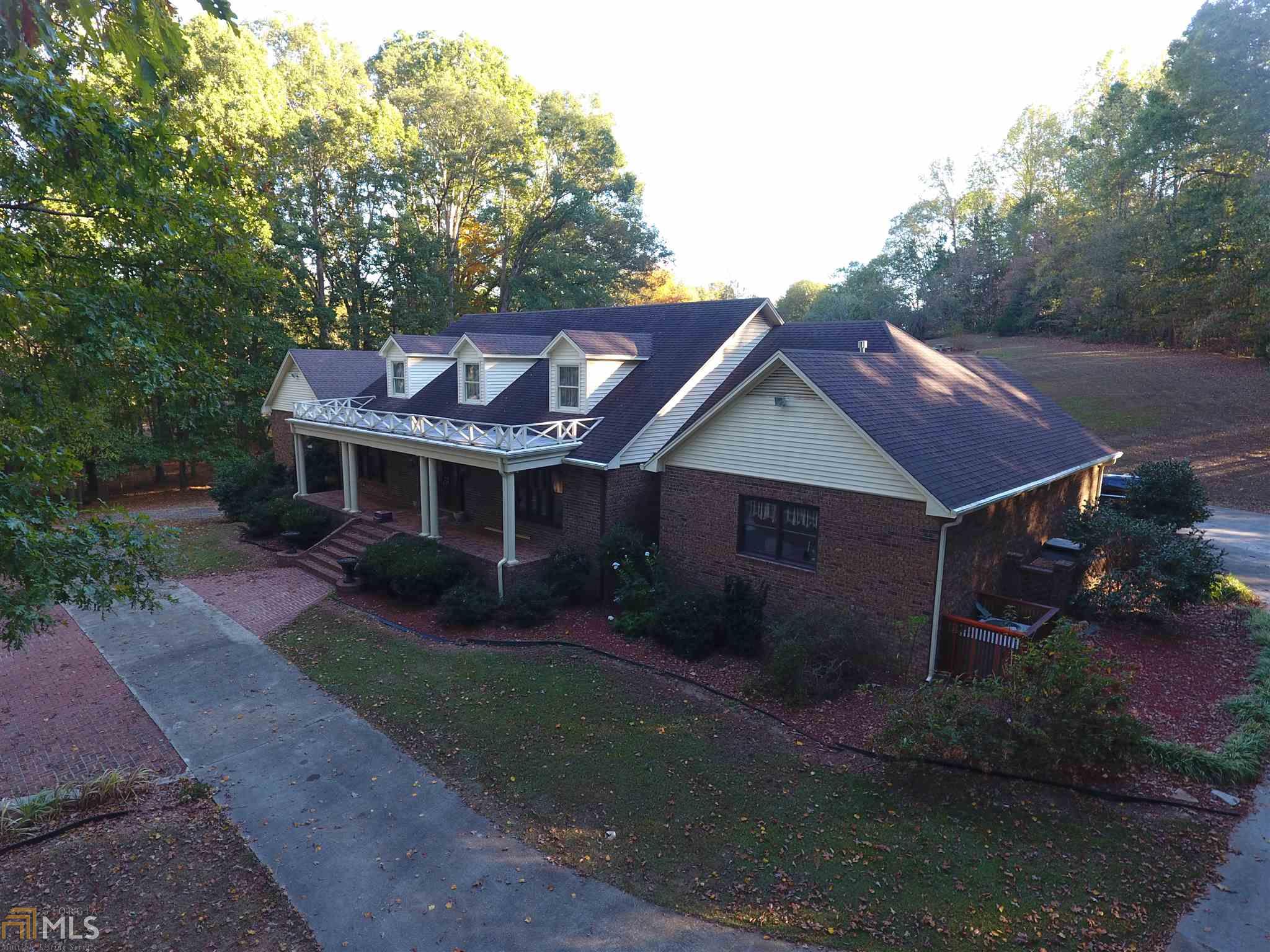 534 Bowman St, Lavonia, GA 30553