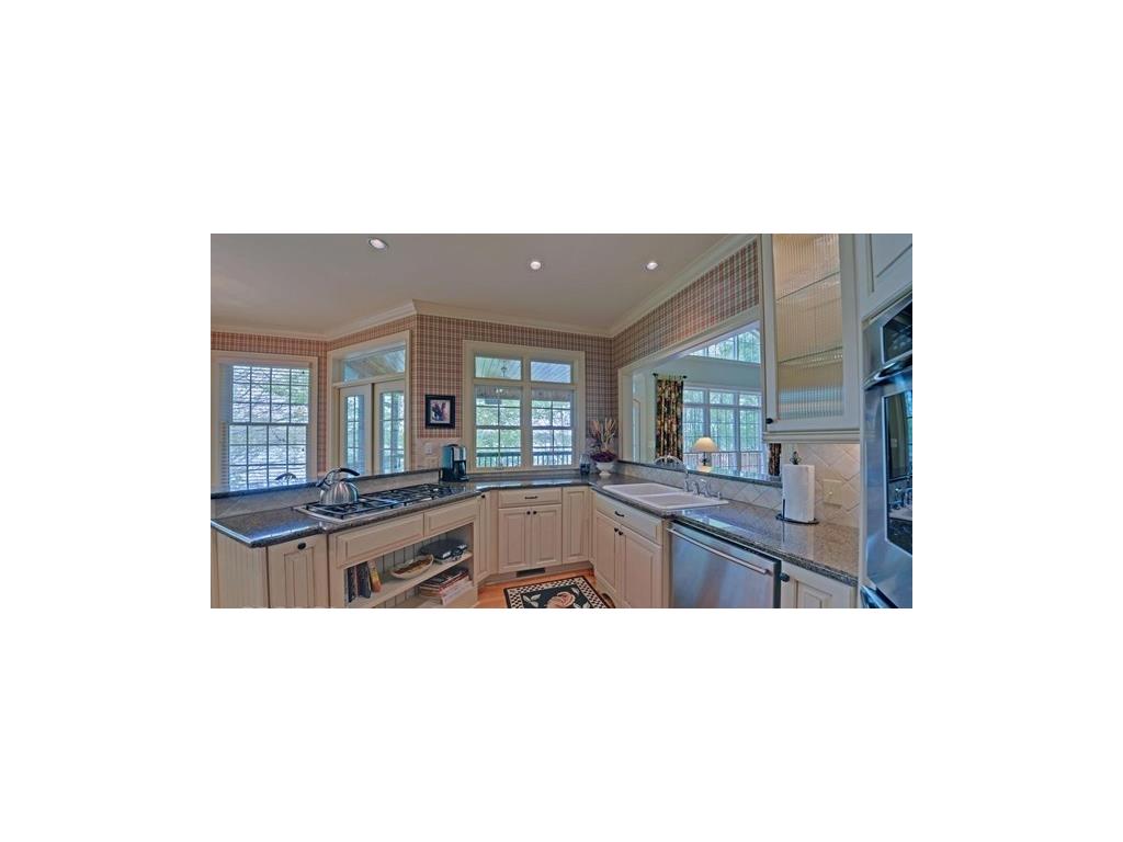 587 Capri Point, Lavonia, GA 30553