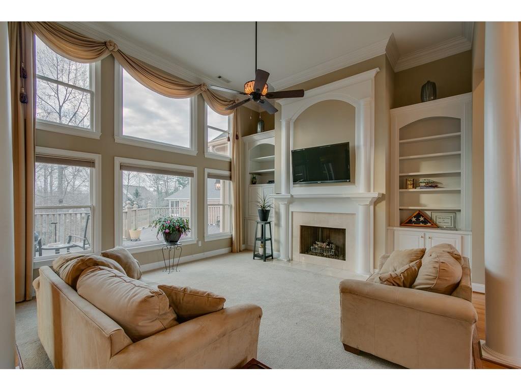 5560 Point West Drive, Oakwood, GA 30566