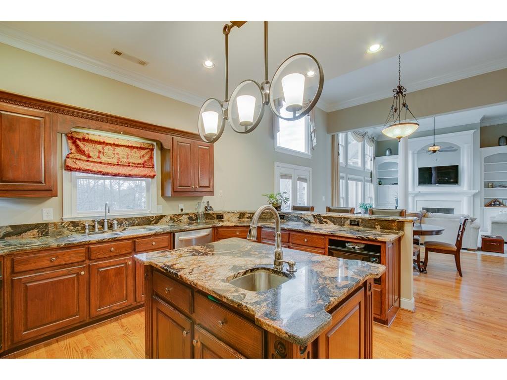 5560 Point West Drive, Oakwood, GA 30566