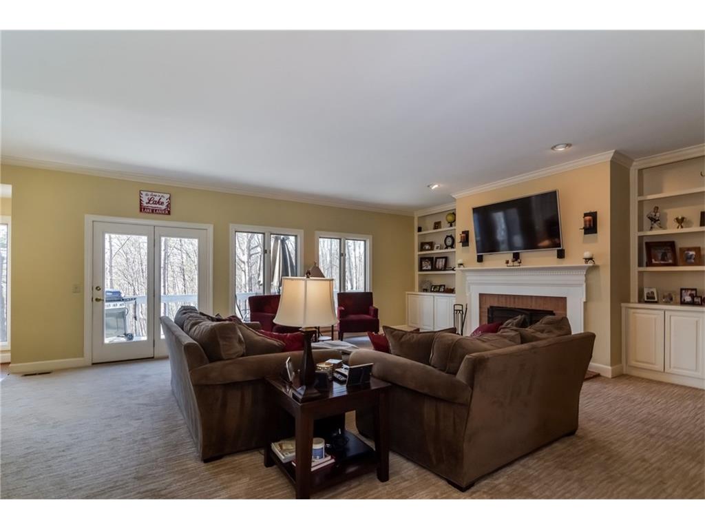 4401 Shellie Lane, Oakwood, GA 30566