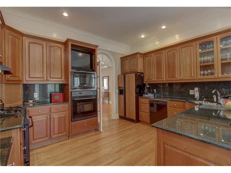5665 Point West Drive, Oakwood, GA 30566