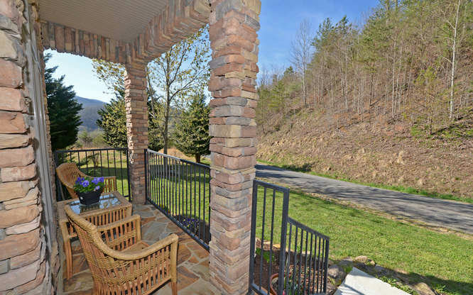 1236 CHATUGE MANOR DRIVE, Young Harris, GA 30582
