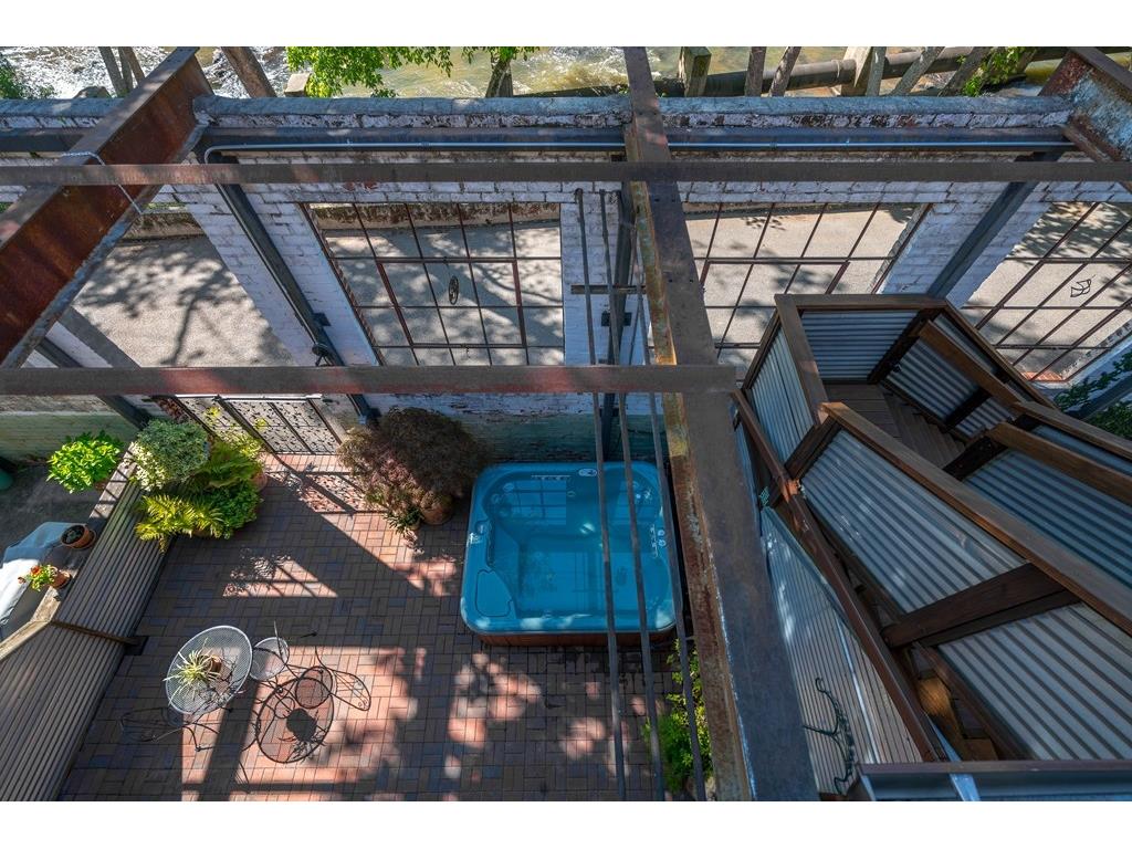 585 White Circle, Athens, GA 30605