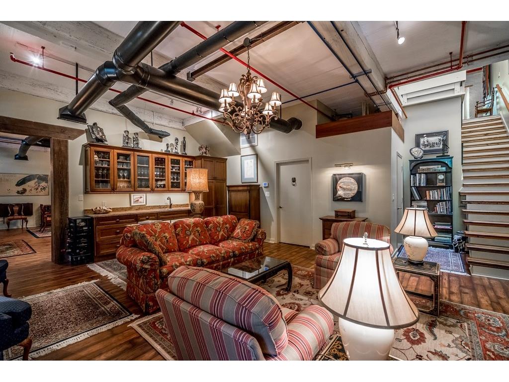 585 White Circle, Athens, GA 30605