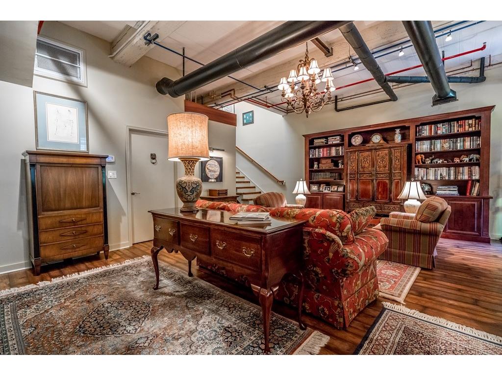 585 White Circle, Athens, GA 30605