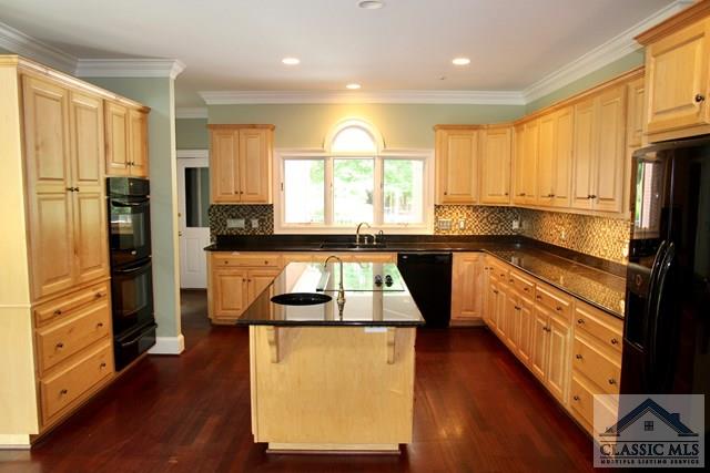 1050 Coday Bluff, Athens, GA 30606