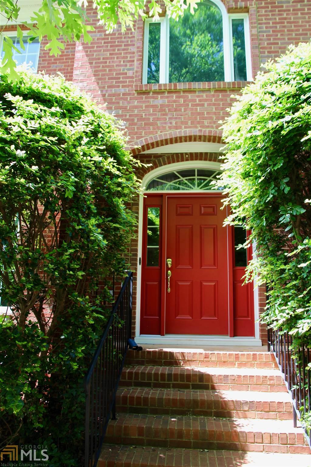 1050 Coday Bluff, Athens, GA 30606