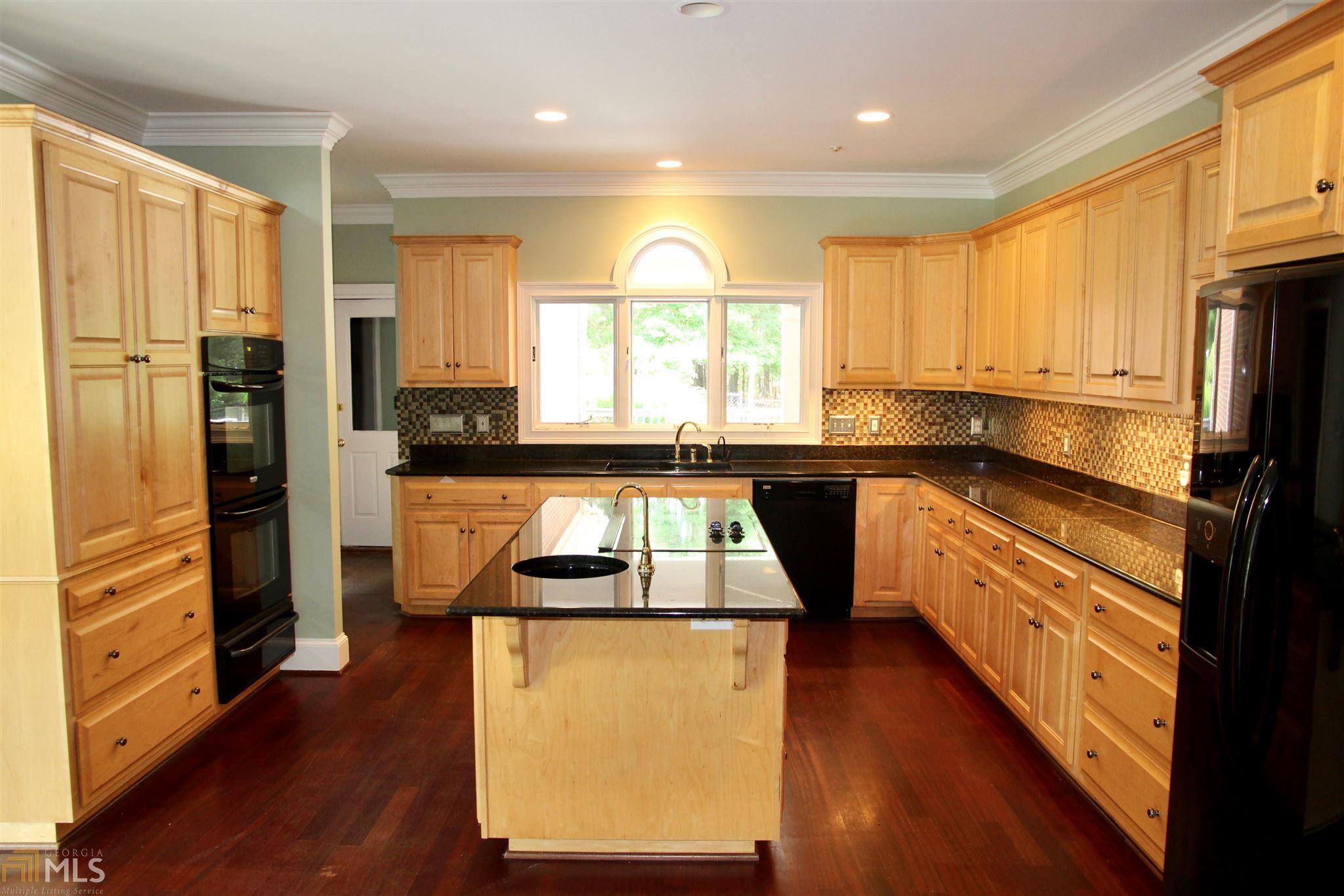 1050 Coday Bluff, Athens, GA 30606