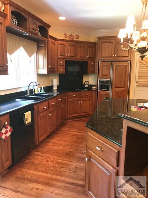 1100 Scarlet Oak Cir, Athens, GA 30606