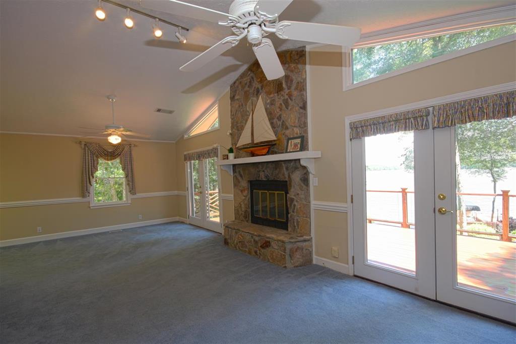 184 HICKORY POINT DRIVE, Buckhead, United States 30625