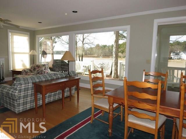 1042 Marina Cove Ct, Greensboro, GA 30642