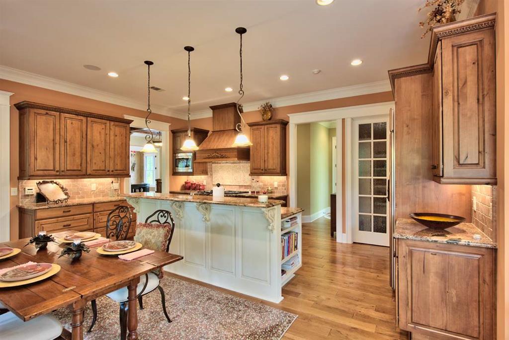 1060 HENRYS HILL, Greensboro, United States 30642