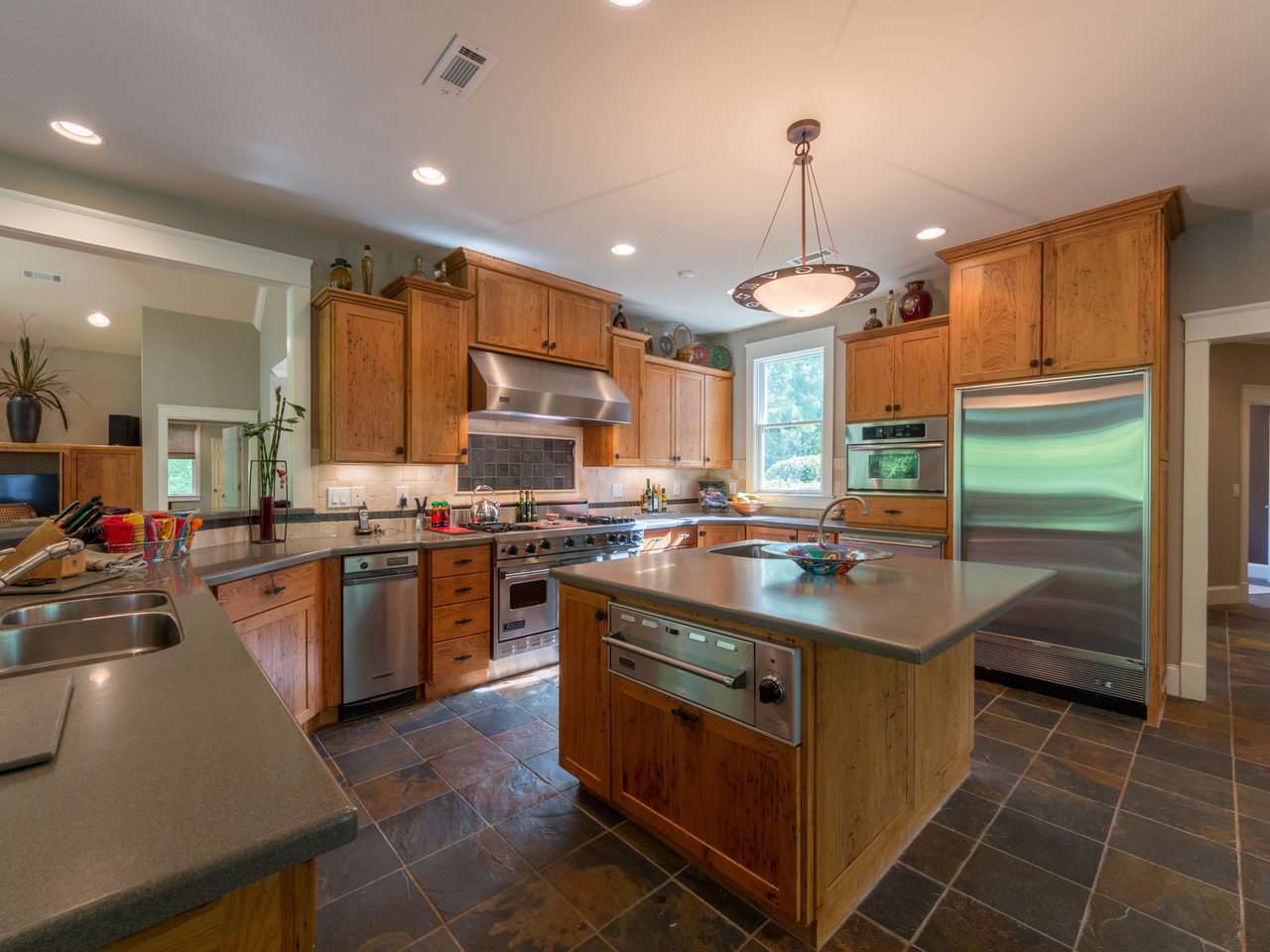 1451 LIGHTHOUSE CIRCLE, Greensboro, GA 30642