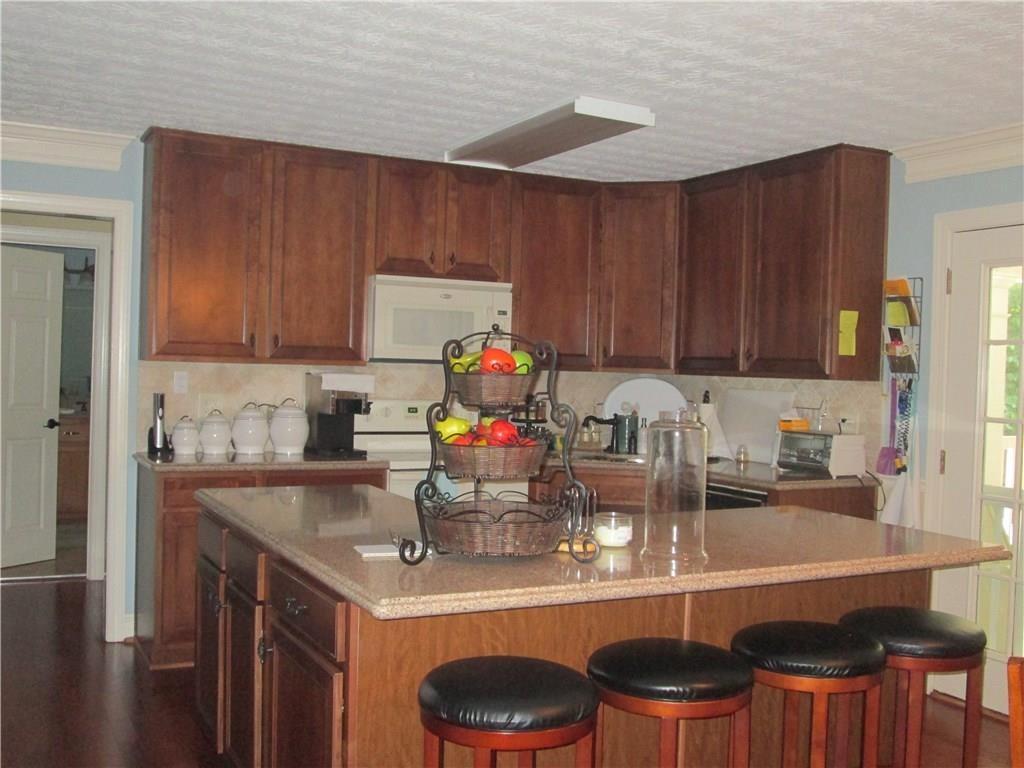220 NORTHLAKE Drive, Hartwell, GA 30643