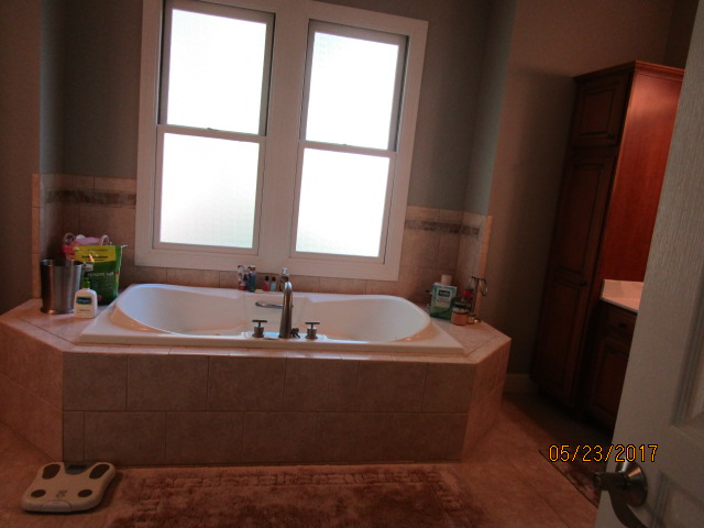 242 Reed Creek Heights Drive, Hartwell, GA 30643