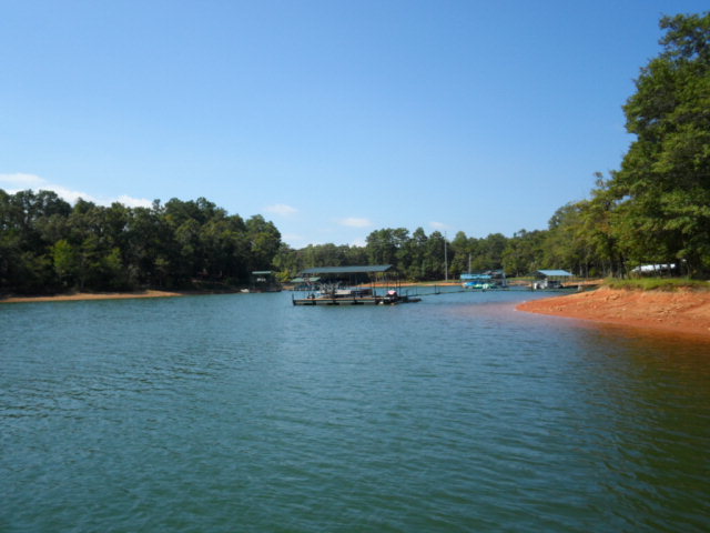 102 NorthLake Drive, Hartwell, GA 30643