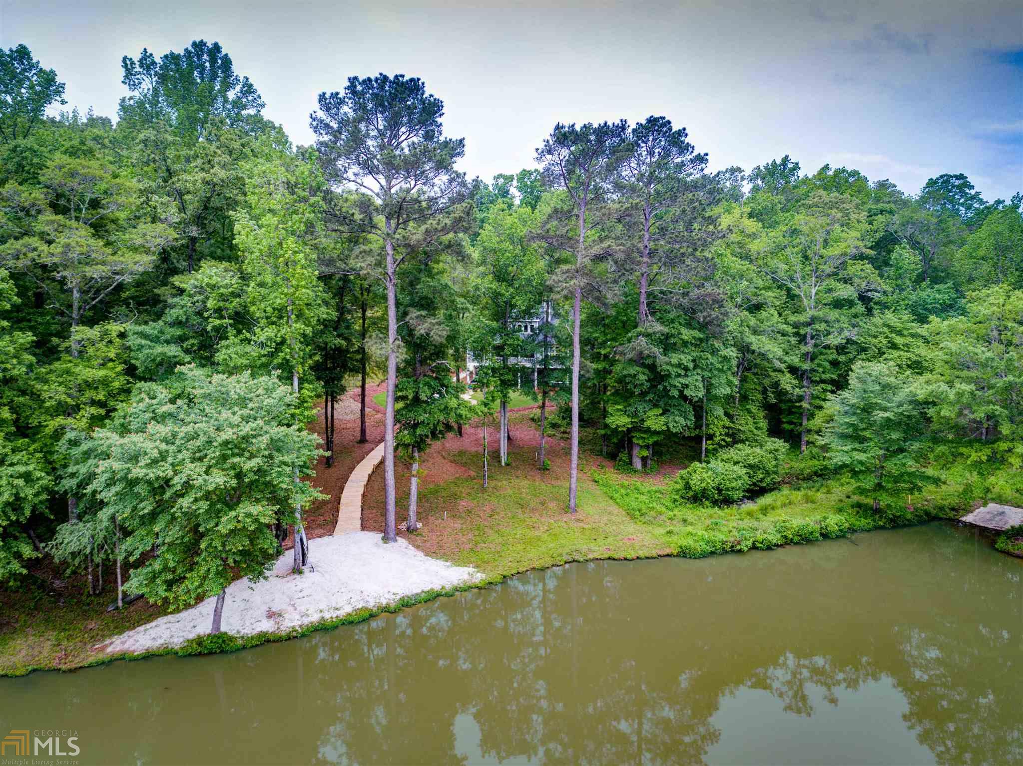 1310 Waterstone Dr, Madison, GA 30650