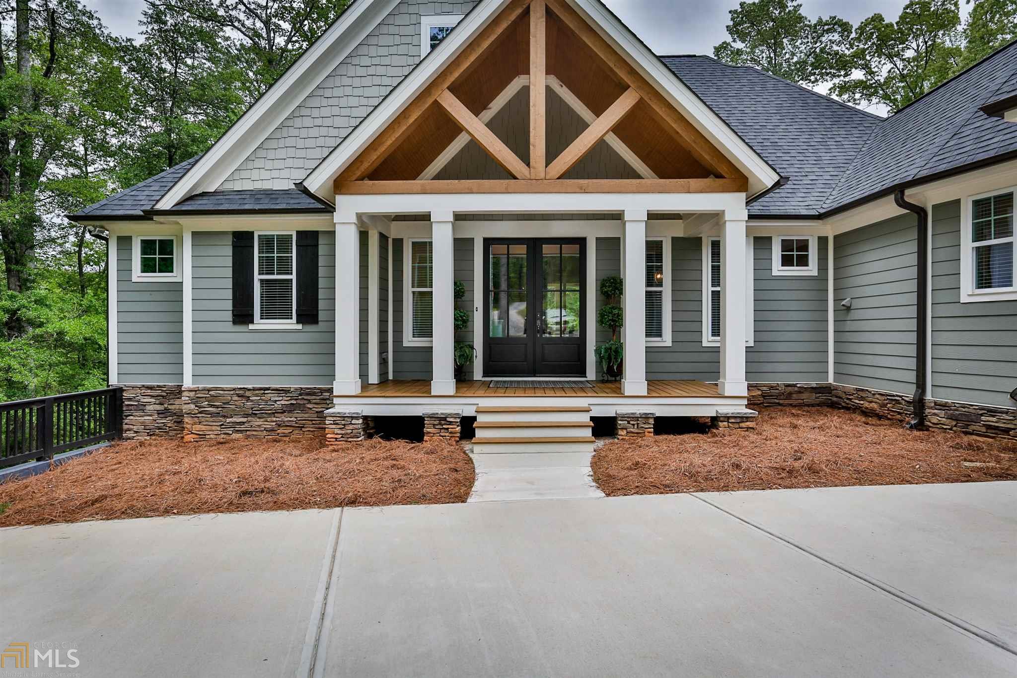 1310 Waterstone Dr, Madison, GA 30650