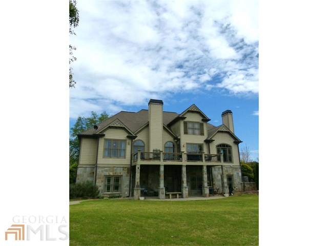 1021 Madison Lakes Pkwy, Madison, GA 30650