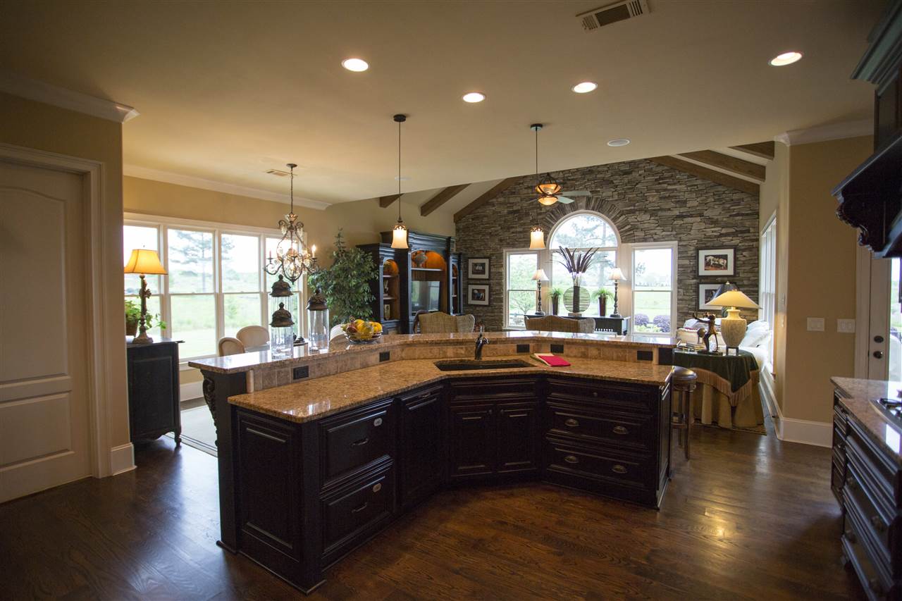 1120 W MAGNOLIA LOOP, Madison, GA 30650