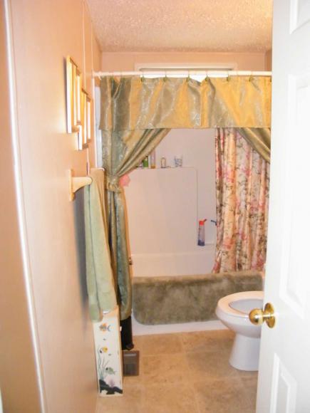 Village Green 245 FairlaneRossville, GA 30741