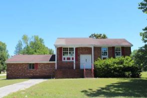 747 Holt StThomson, GA, 30824Mcduffie County
