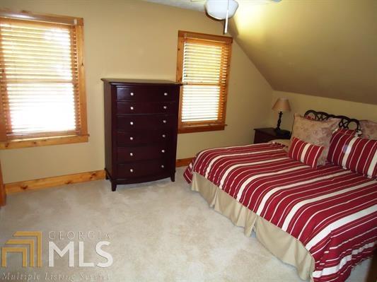 105 Horseshoe Ct, Eatonton, GA 31024