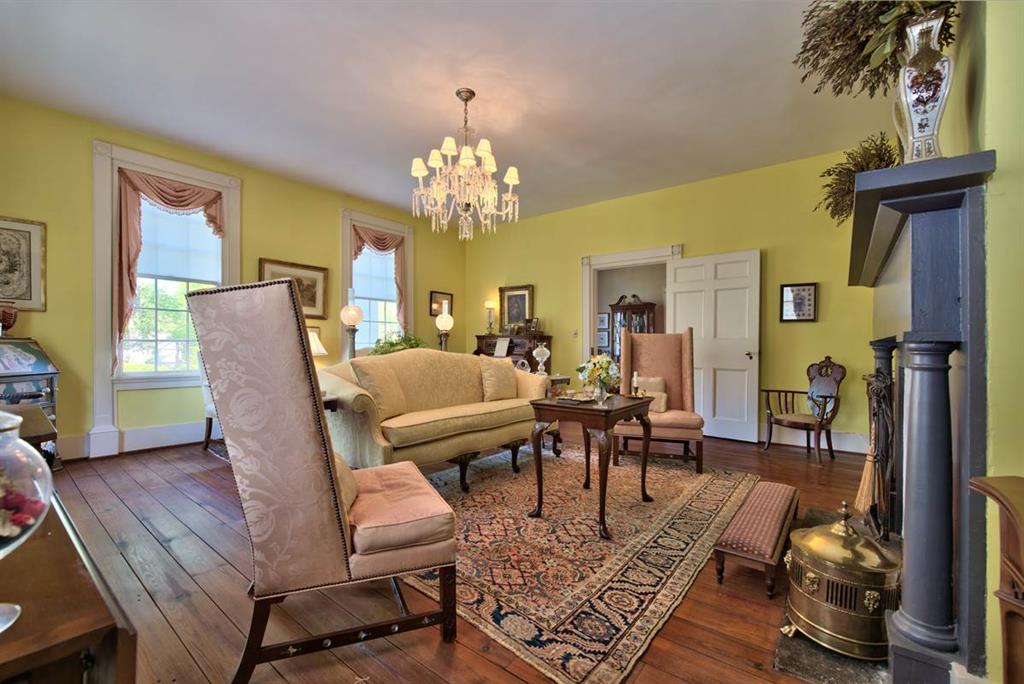 200 S WASHINGTON AVENUE, Eatonton, United States 31024