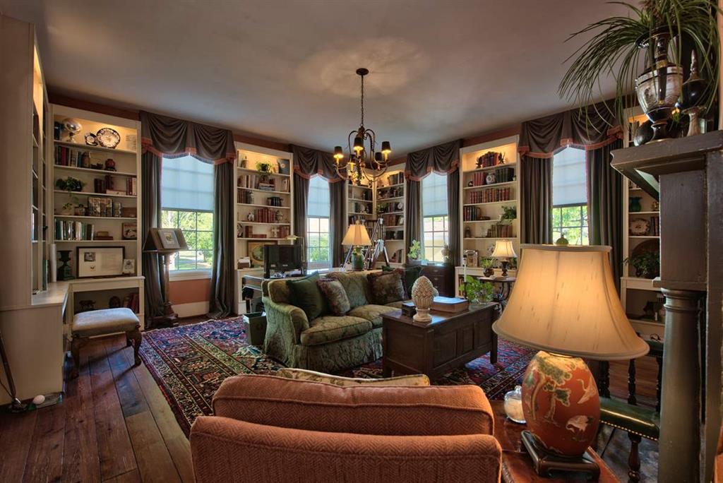 200 S WASHINGTON AVENUE, Eatonton, United States 31024