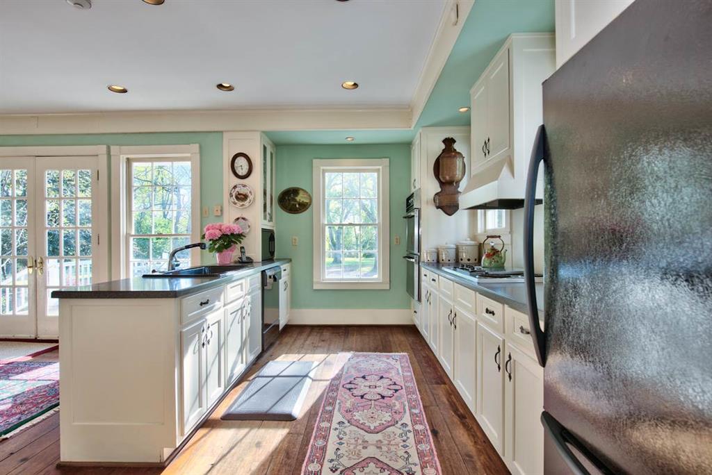 200 S WASHINGTON AVENUE, Eatonton, United States 31024