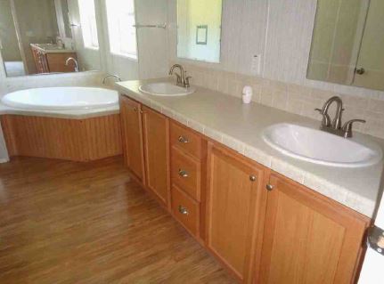 1790 Stewart Hodges Loop NELudowici, GA, 31316Long County